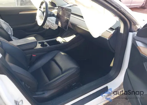 2022 Tesla Model 3 Long Range Dual Motor All-Wheel Drive z USA, uszkodzony, nr VIN 5YJ3E1EB1NF272077